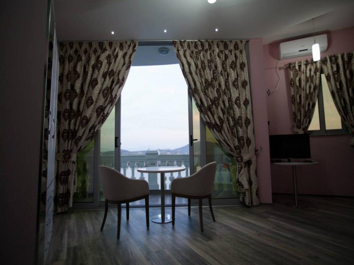 Prince Of Lake Hotel Shkoder Luaran gambar