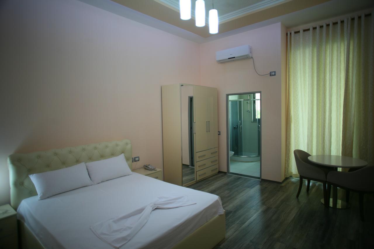 Prince Of Lake Hotel Shkoder Luaran gambar