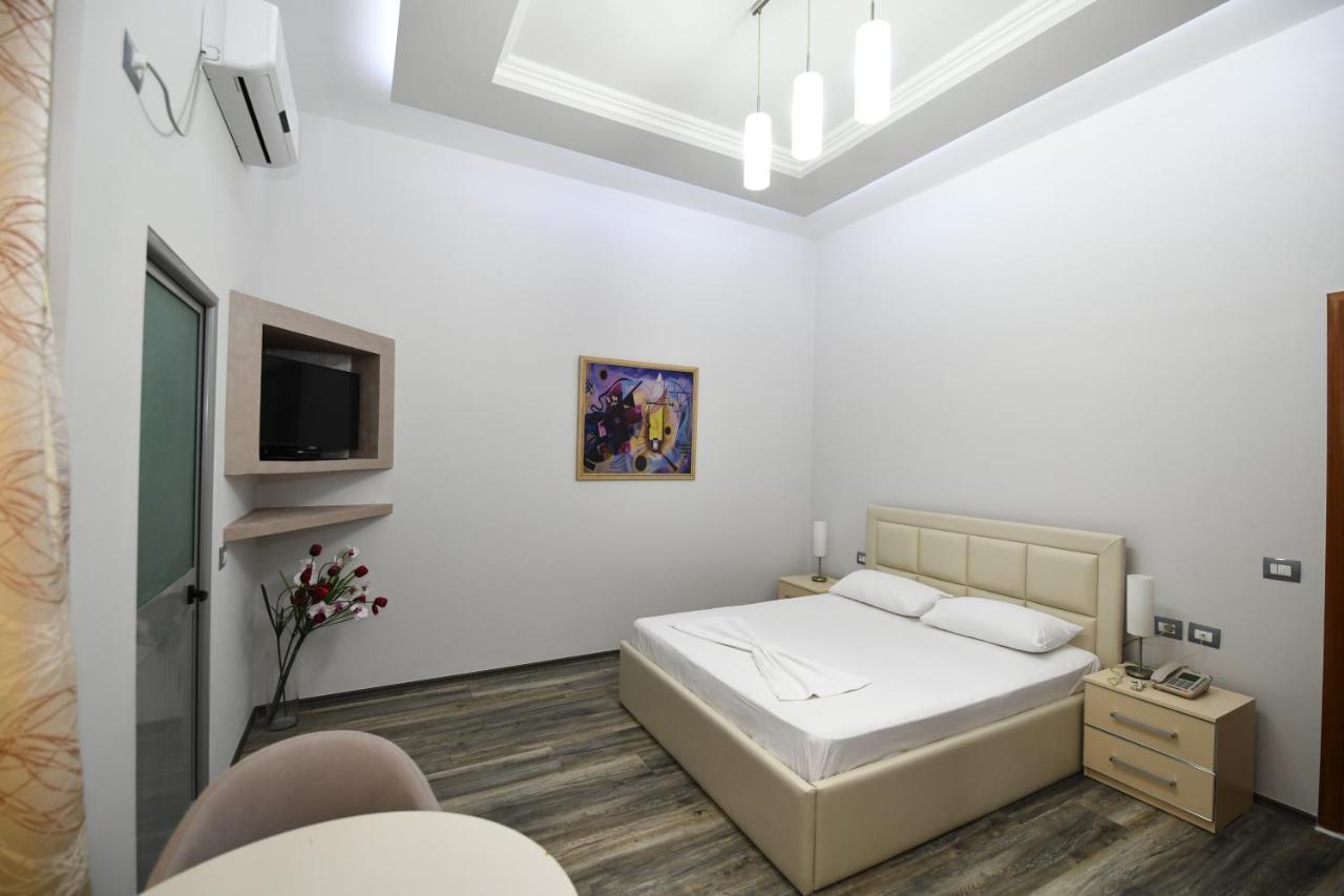 Prince Of Lake Hotel Shkoder Luaran gambar